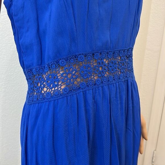 Xhiilaration Dress Size Large Cobalt Blue Scoop Neck Lace Cutout Waist Hem New - Picture 5 of 15